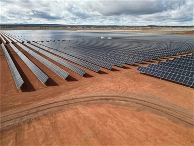 Feiceann Maoiniú Corparáideach Gréine Uptick i Q3 2025 Le US$6.5 billiún